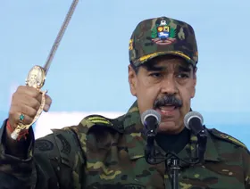 ماذا تفعل فنزويلا استعدادا لمواجهة التهديدات الأميركية؟