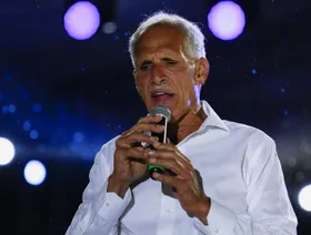 تيتو عصفورة.. يميني من أصول فلسطينية يدعمه ترمب في انتخابات هندوراس