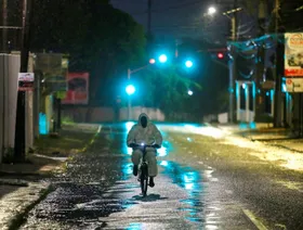 إعصار "ميليسا" يهدد جامايكا وكوبا والبهاما.. أوامر إجلاء وأمطار غزيرة