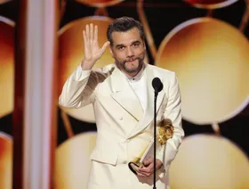 جولدن جلوب 2026.. واجنر مورا يصنع التاريخ كأول برازيلي يفوز بجائزة أفضل ممثل