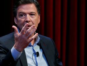 تحقيق مع مدير FBI السابق بتهمة التحريض على اغتيال ترمب عبر "رسالة مشفرة"