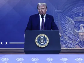 إدارة ترمب تستعد لاستعراض "الهيمنة" في دافوس.. ودعوة للرهان على أميركا