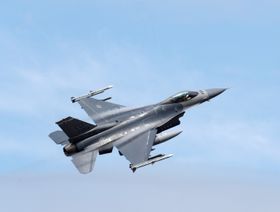 "عصر جديد للطيران".. مقاتلة "F-16" الأميركية قريباً بدون طيار
