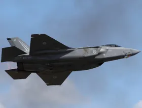 المقاتلة Su-30MK2 الفنزويلية وF-35 الأميركية.. من يتفوق في المواجهة؟