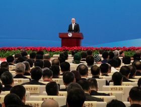 رئيس وزراء أستراليا يتعهد بـ"العمل بشكل بناء" مع الصين