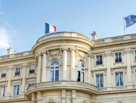 فرنسا: المواطن المحتجز في مالي بتهمة التآمر موظف بالسفارة