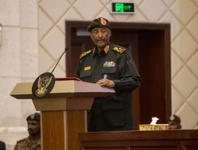 السودان.. البرهان يتسلم دعوة للقاء "حميدتي" في جيبوتي الخميس