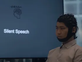 تقنية جديدة لتحويل الأفكار إلى نصوص دون زراعة شرائح في المخ