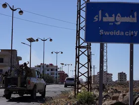 سوريا.. ضحايا ومصابون في استهدف حافلة ركاب على طريق "دمشق- السويداء"