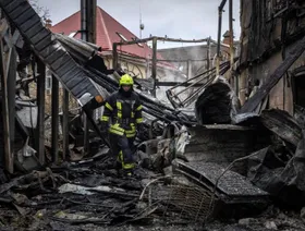 بوتين يحث كييف على تسوية سلمية.. وزيلينسكي يحدد "القضايا الحساسة"