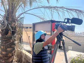غارات إسرائيلية على مجمع ناصر الطبي في غزة تقتل 15 بينهم 4 صحافيين