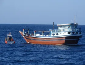 البحرية الأميركية: إيران ضالعة "بشكل مباشر" في هجمات الحوثيين بالبحر الأحمر