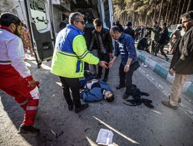 إيران.. سقوط العشرات في انفجارين قرب مدفن سليماني
