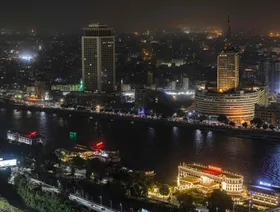 "فيتش" ترفع تصنيف مصر الائتماني إلى "B" بنظرة مستقبلية مستقرة