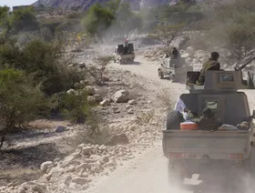 عُمان والكويت والبحرين وقطر تدعو لخفض التصعيد في اليمن ودعم الحل السياسي