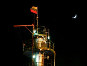 روسيا تمدد الحظر المؤقت على صادرات البنزين حتى فبراير