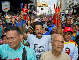 فنزويلا| CIA توصي ببقاء الموالين للنظام في السلطة.. والمعارضة تطالب بالإفراج عن السجناء السياسيين