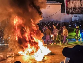 احتجاجات إيران.. تحركات ومواقف متصاعدة