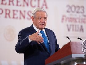 رئيس المكسيك يعتبر الإنفاق الأميركي على أوكرانيا "غير معقول"