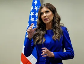 كريستي نويم: المشتبه به في إطلاق النار على الحرس الوطني اتجه للتطرف بعد قدومه لأميركا