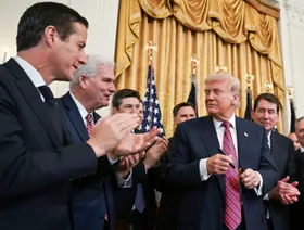 "تصويت فانس" يعرقل مشروع قرار بمجلس الشيوخ لتقييد صلاحيات ترمب في فنزويلا