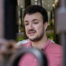 قاض أميركي يأمر سلطات الهجرة بالسماح لطالب كولومبيا المحتجز محمود خليل بلقاء زوجته