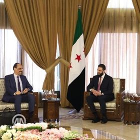الشرع ورئيس المخابرات التركي يبحثان نزع سلاح "وحدات حماية الشعب" الكردية