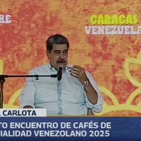 عقب اتصال ترمب وعرض "الممر الآمن".. مادورو يظهر علناً بعد غياب وتكهنات بالفرار