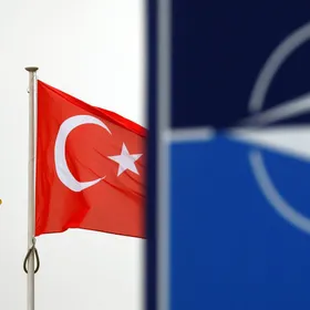 الناتو يطالب تركيا بتعجيل نشر مقاتلاتها في "مهمة البلطيق"