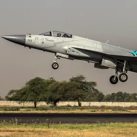 باكستان وإندونيسيا تقتربان من إبرام صفقة دفاعية