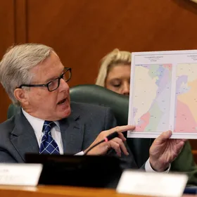 المحكمة العليا الأميركية تعيد مؤقتاً خريطة تكساس الانتخابية