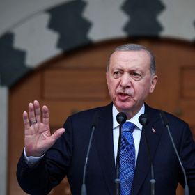 أردوغان: الاحتجاجات على احتجاز إمام أوغلو تحولت إلى حركة عنف