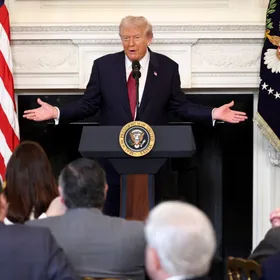 ترمب بعد خسارة الجمهوريين "انتخابات الثلاثاء": سأعمل على تغيير نظام التصويت