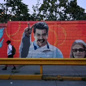 بعد اعتقاله ونقله خارج فنزويلا.. ما التهم التي يواجهها مادورو أمام القضاء الأميركي؟