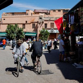 المغرب.. هل ترفع الحكومة سن التقاعد لإنقاذ صناديق المعاشات المهددة بالإفلاس؟