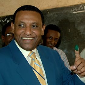 السودان.. البرهان يعين كامل الطيب إدريس رئيساً للوزراء