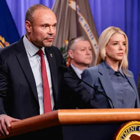 نائب مدير FBI دان بونجينو يعلن مغادرة منصبه في يناير