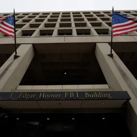 كاش باتيل يعلن إغلاق مقر FBI التاريخي "بشكل دائم" ونقل الموظفين