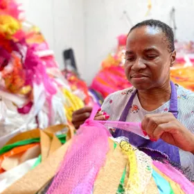 ننينا كالو المصابة بالتوحد تفوز بجائزة "تيرنر" البريطانية