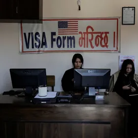 بينها مصر والعراق.. واشنطن تعلن وقف إصدار تأشيرات لمواطني 75 دولة