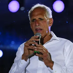 تيتو عصفورة.. يميني من أصول فلسطينية يدعمه ترمب في انتخابات هندوراس