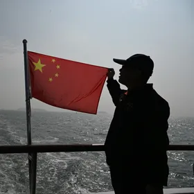 الصين تحذر اليابان من نشر صواريخ قرب تايوان: سنسحق أي تدخلات أجنبية