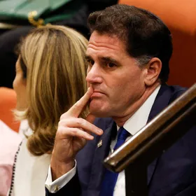 استقالة رون ديرمر.. كاتم أسرار نتنياهو خلال مفاوضات غزة يغادر الحكومة