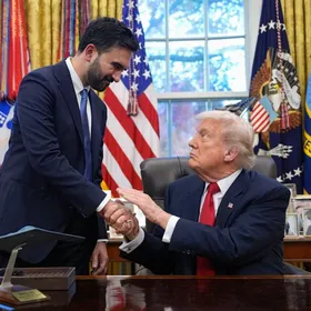 "سأدافع عنك".. لقاء ودي غير متوقع بين ترمب وممداني يقلب الحسابات في واشنطن