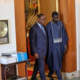 ماكي سال يستقبل الرئيس السنغالي المنتخب