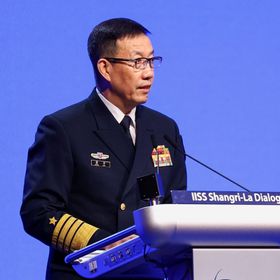 وزير الدفاع الصيني: احتمالات "إعادة الوحدة" مع تايوان سلمياً "تتآكل"
