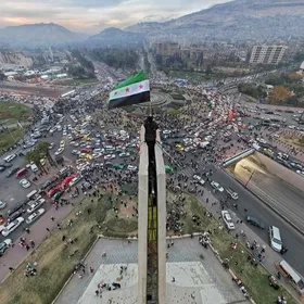 سوريا.. سقوط قذائف "مجهولة المصدر" في محيط مطار المزة بدمشق