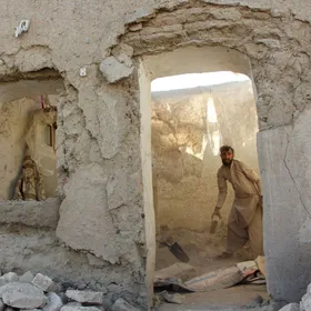 "رويترز": أفغانستان وباكستان تمددان وقف النار لحين إجراء محادثات بالدوحة