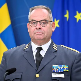 رئيس أركان الجيش السويدي يحذر الناتو من أنشطة روسيا في شمال إفريقيا