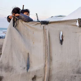 السعودية تدين هدم مبان لـ"الأونروا" في القدس.. و"حماس": بدأنا إجراءات تسهل عمل اللجنة